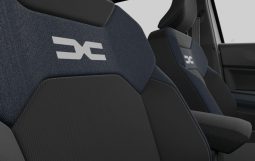 
										Dacia Bigster Expression TCe 4×4 gris full									