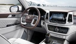 
										KGM Rexton 4×4 AT Blanc full									
