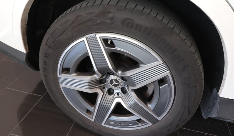 
								MERCEDES-BENZ GLC 300d full									