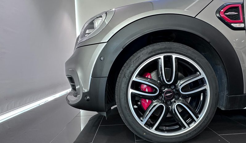 
								Mini Countryman JCW full									