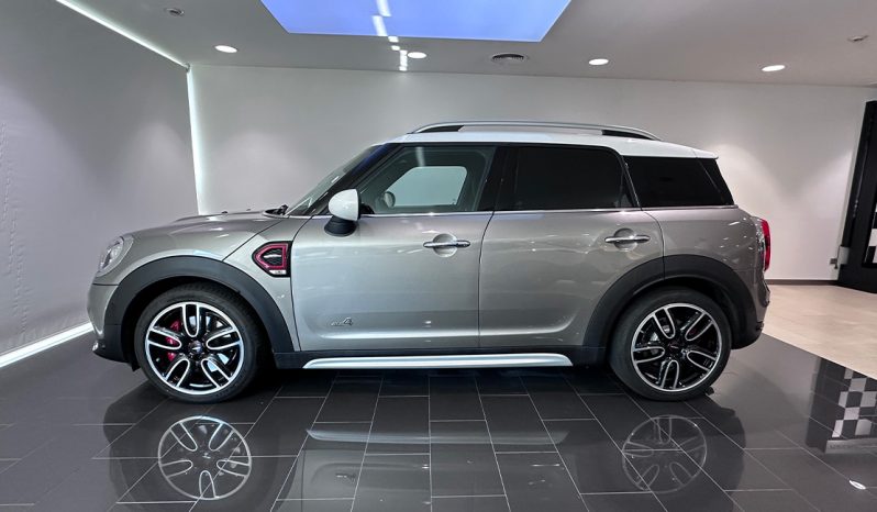 
								Mini Countryman JCW full									