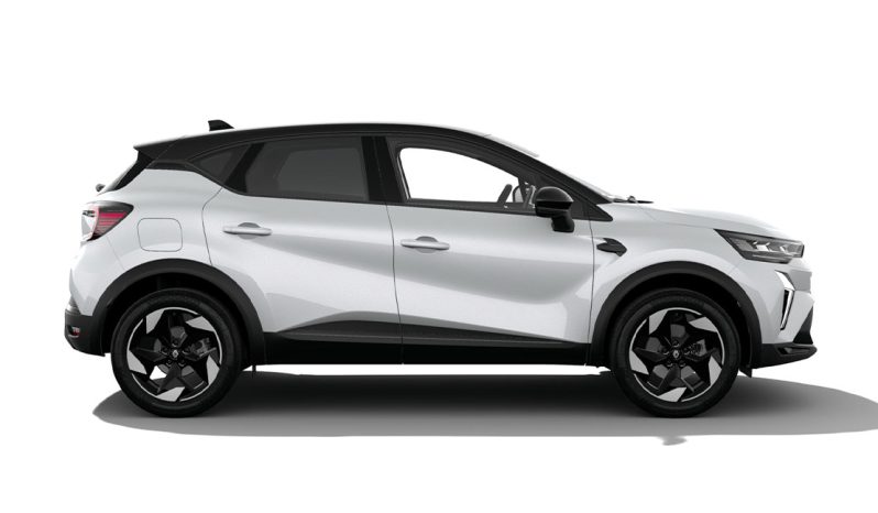
								Renault Captur Techno full									