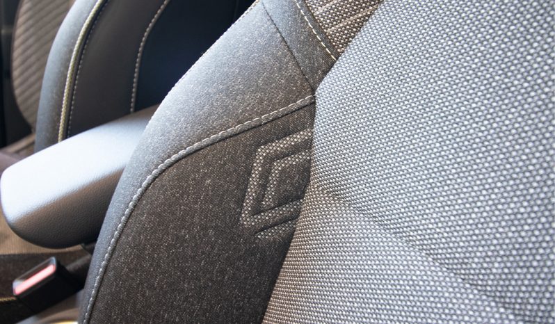 
								Renault Symbioz E-Tech Techno full									
