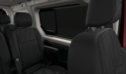 
										Renault Trafic Combi SpaceClass dCi 170cv Vermell full									