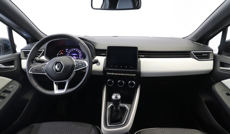 
								Renault Clio Techno full									
