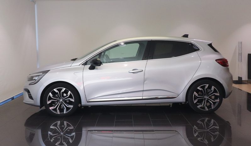 
								Renault Clio Techno full									