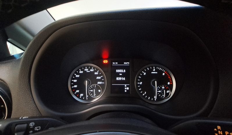 
								Mercedes-Benz Vito 114CDI full									