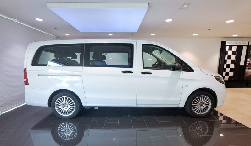 
								Mercedes-Benz Vito 114CDI full									