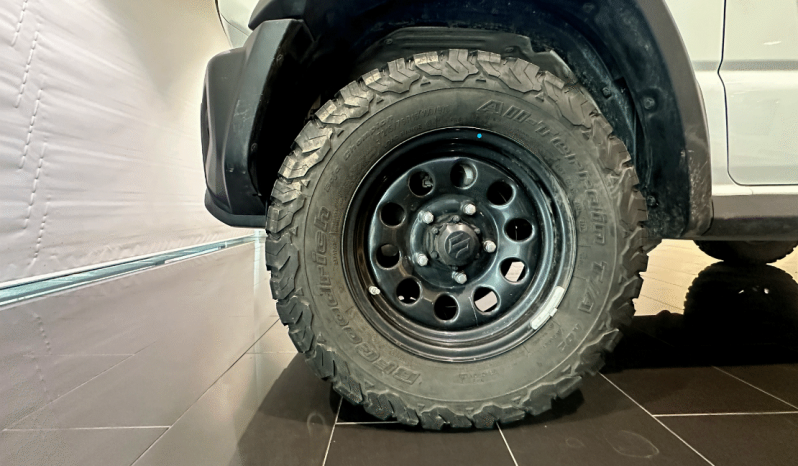 
								Suzuki Jymni 4×4 full									