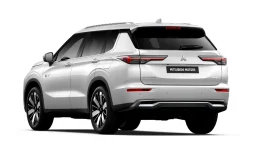 Mitsubishi Outlander PHEV Kaiteki Plus 4×4